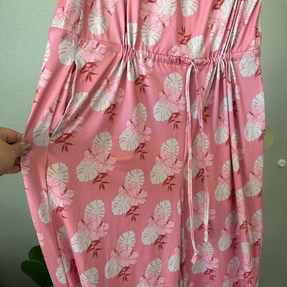 Hawaiian Print Jumpsuit - Picture 4 of 5